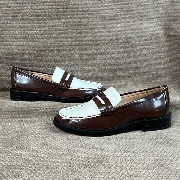 LOFT Women’s size 7 Chocolate and White Two Tone Penny Loafers New Without Box - Picture 3 of 13